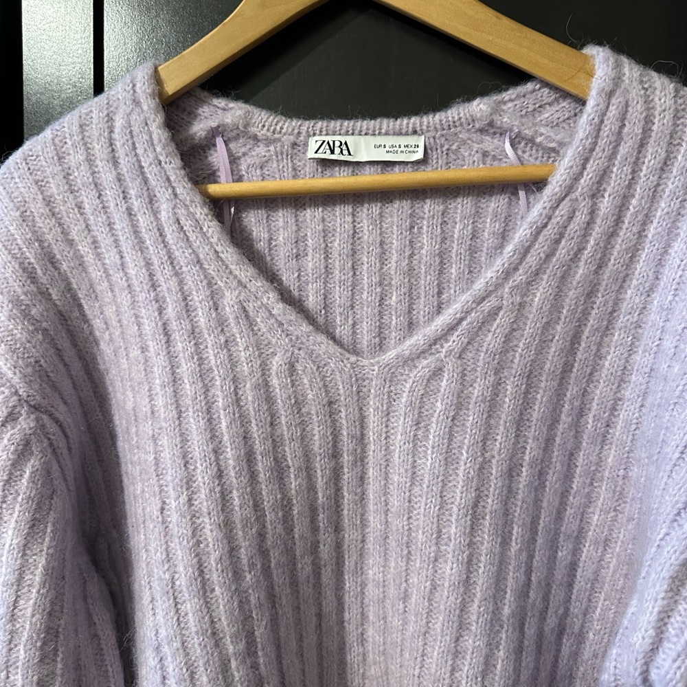 ZARA Cropped Sweater – Size Small 💜 - Picture 2 of 10